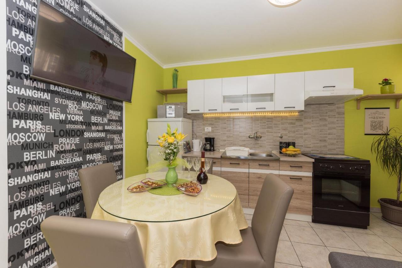 Apartment Danijela シベニク エクステリア 写真