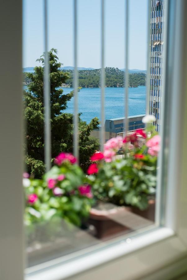 Apartment Danijela シベニク エクステリア 写真