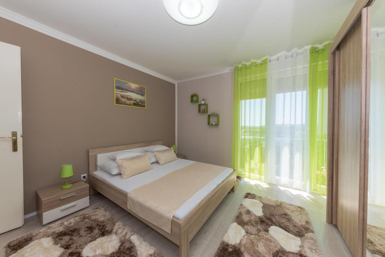Apartment Danijela シベニク エクステリア 写真