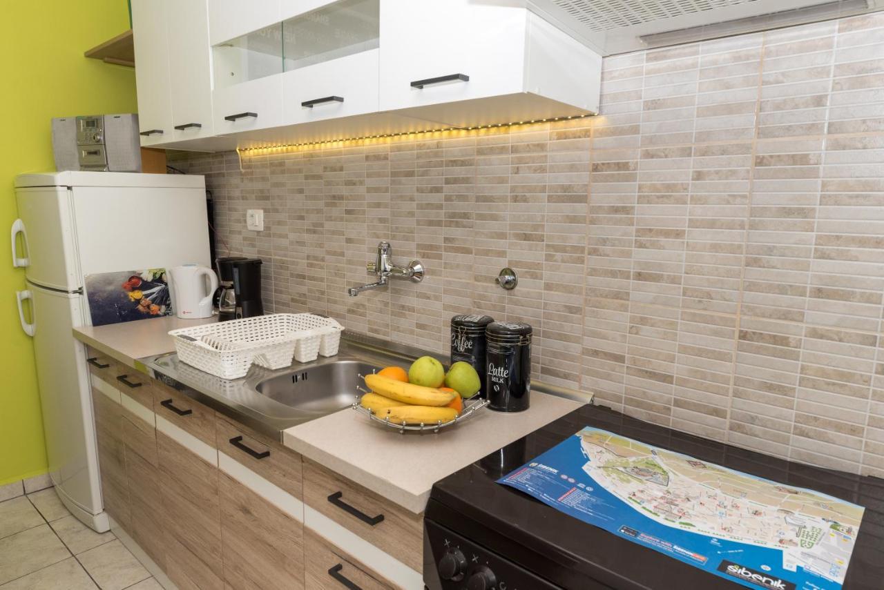 Apartment Danijela シベニク エクステリア 写真